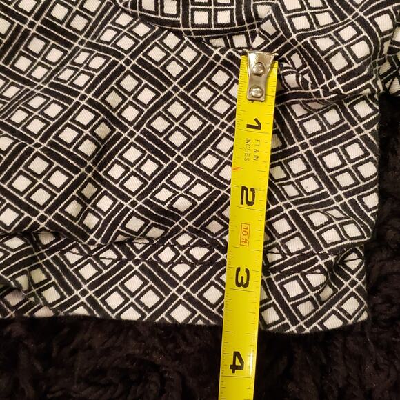 .BCG Women's pocket shorts. 2 front 2 back pockets. Size 12 - Picture 5 of 6